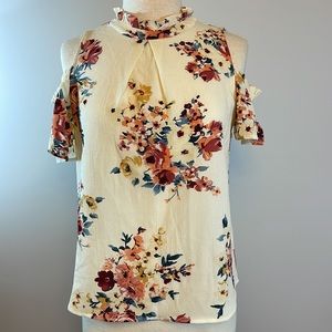 Monteau Open Shoulder Floral Blouse - NWT